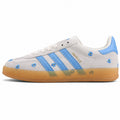 Adidas Gazelle Bold ante cinzento azul flores bordadas lateral izquierda