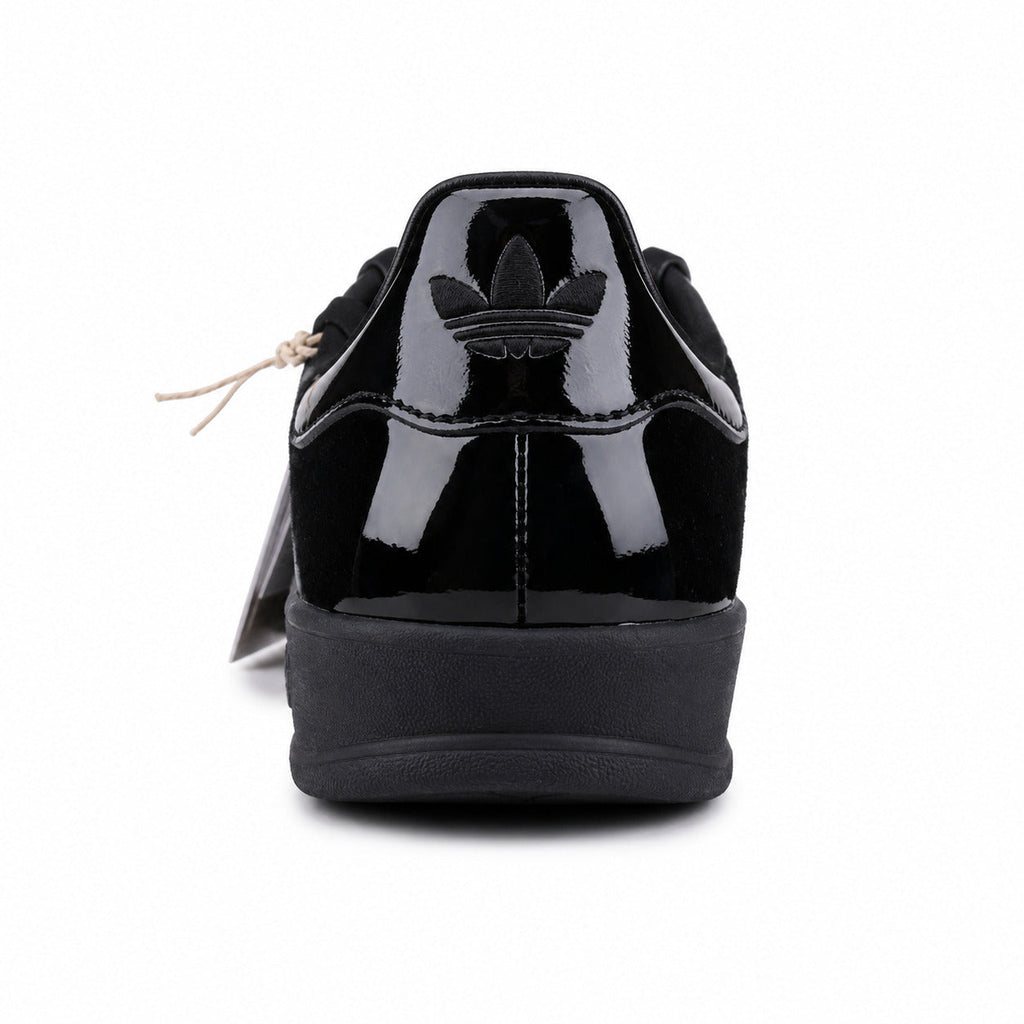 Adidas Gazelle Bold charol preto detalle talón trefoil preto
