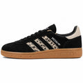 Adidas Handball Spezial ante preto rayas leopardo vista lateral derecha
