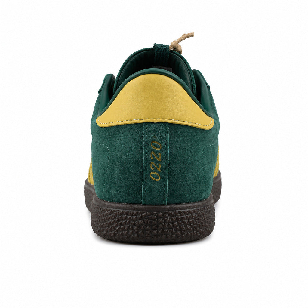 Adidas Liverpool verde ante, detalle talón amarelo y grabado 0220