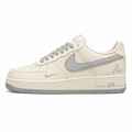 Nike Air Force 1 07 Flex crema cinzento plata lateral izquierda