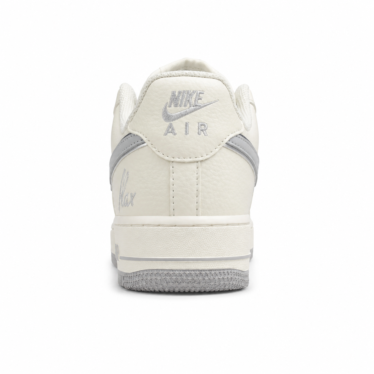Nike Air Force 1 07 Flex crema cinzento talón detalle bordado