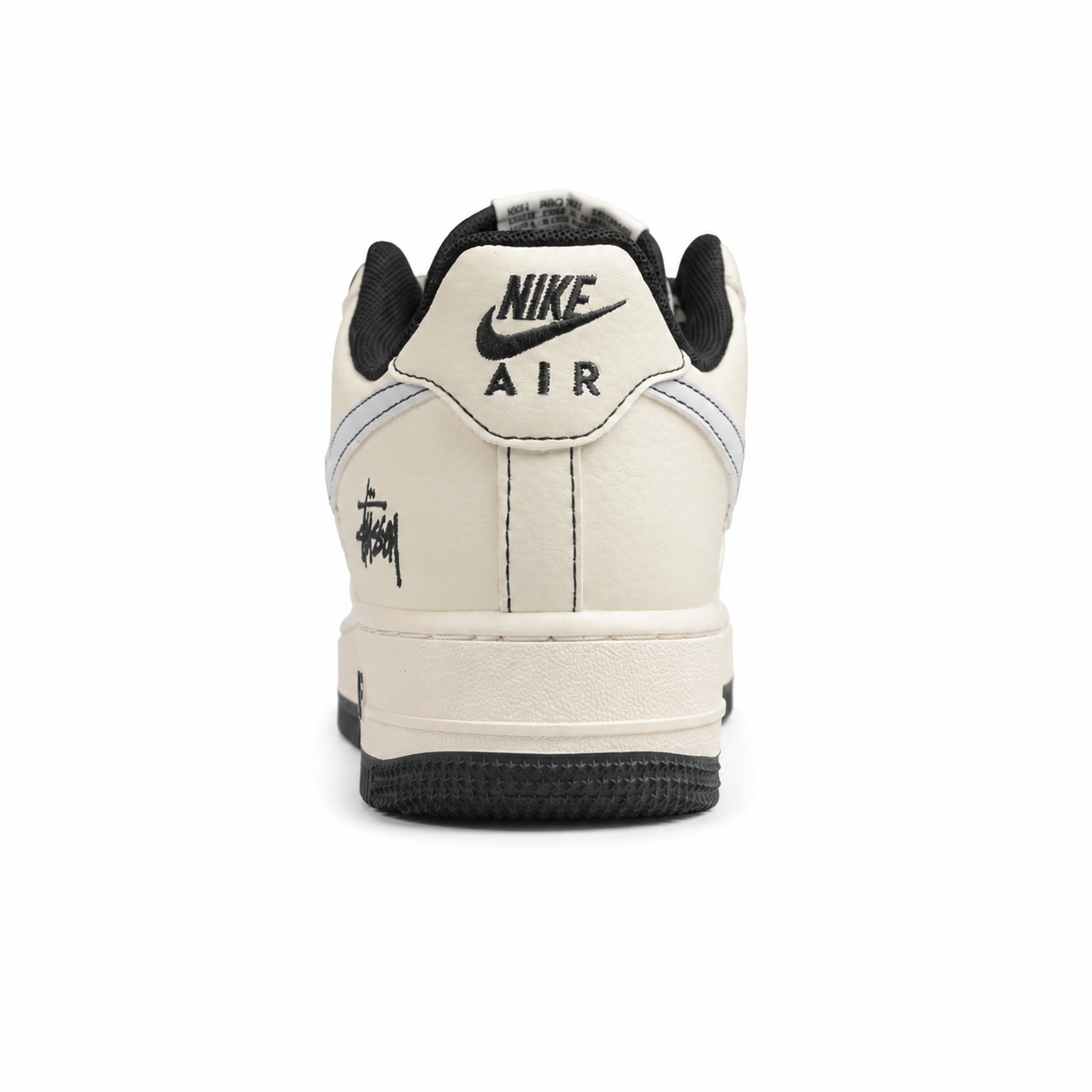 Nike Air Force 1 07 x Stussy beige preto talón detalle bordado