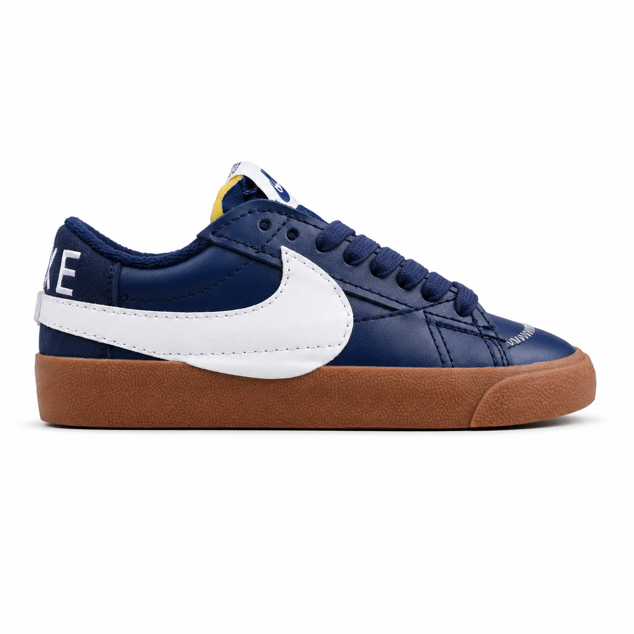 Nike Blazer Low 77 azul-marinho branco gum lateral derecha
