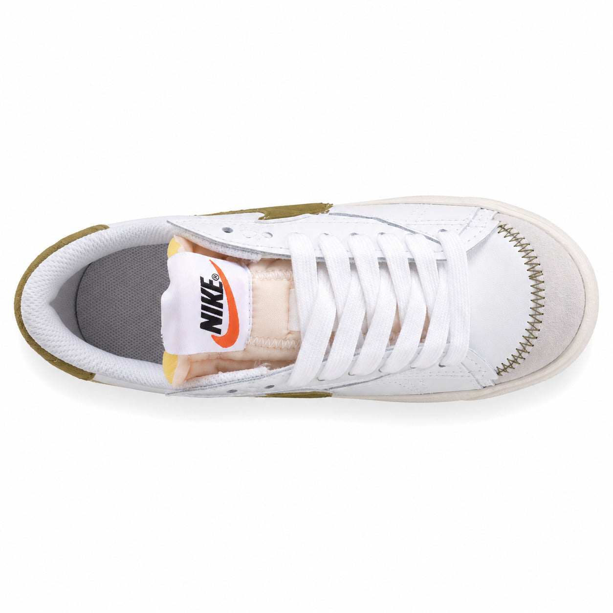 Nike Blazer Low 77 branco dourado vista superior