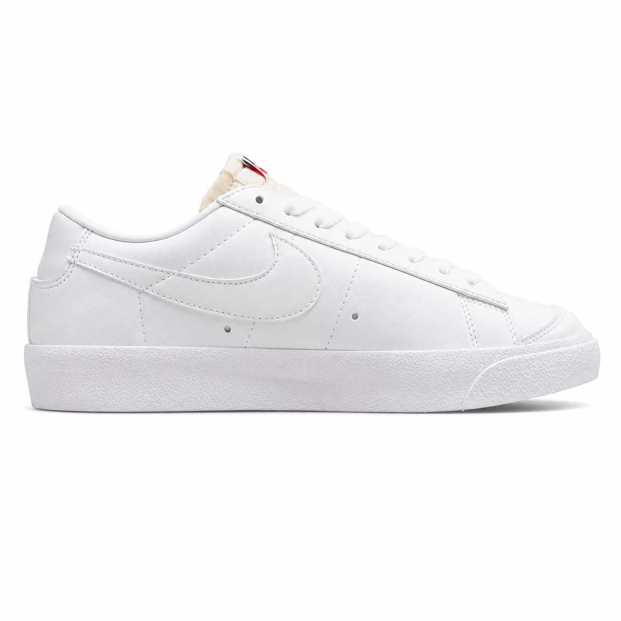 Nike Blazer Low 77 branco lateral derecha