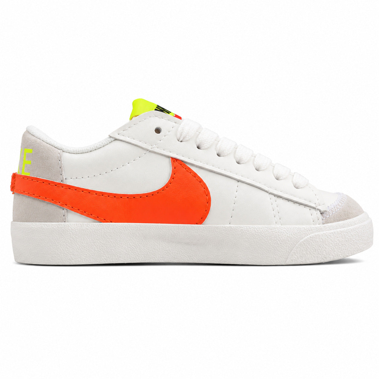 Nike Blazer Low 77 branco laranja lima lateral izquierda detalle