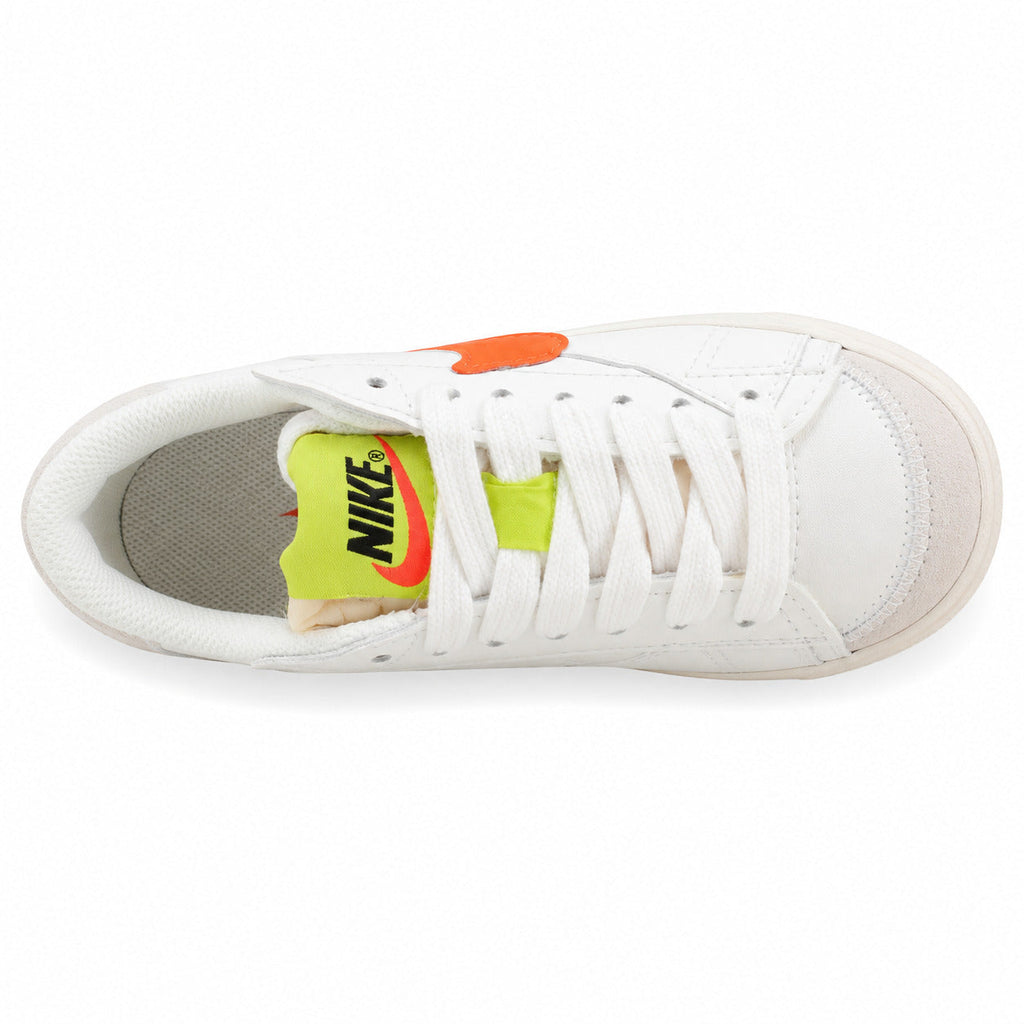 Nike Blazer Low 77 branco laranja lima vista superior
