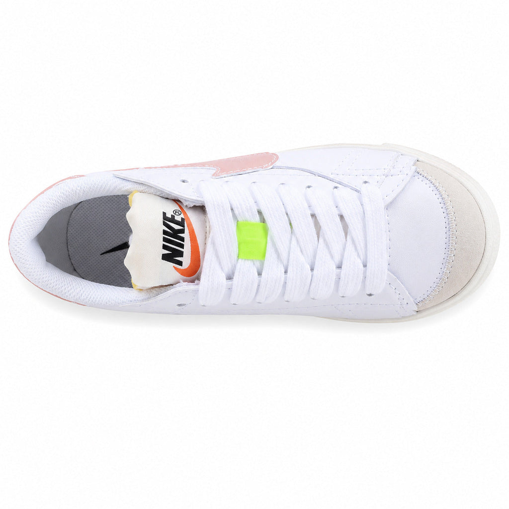 Nike Blazer Low 77 branco rosa vista superior cordones