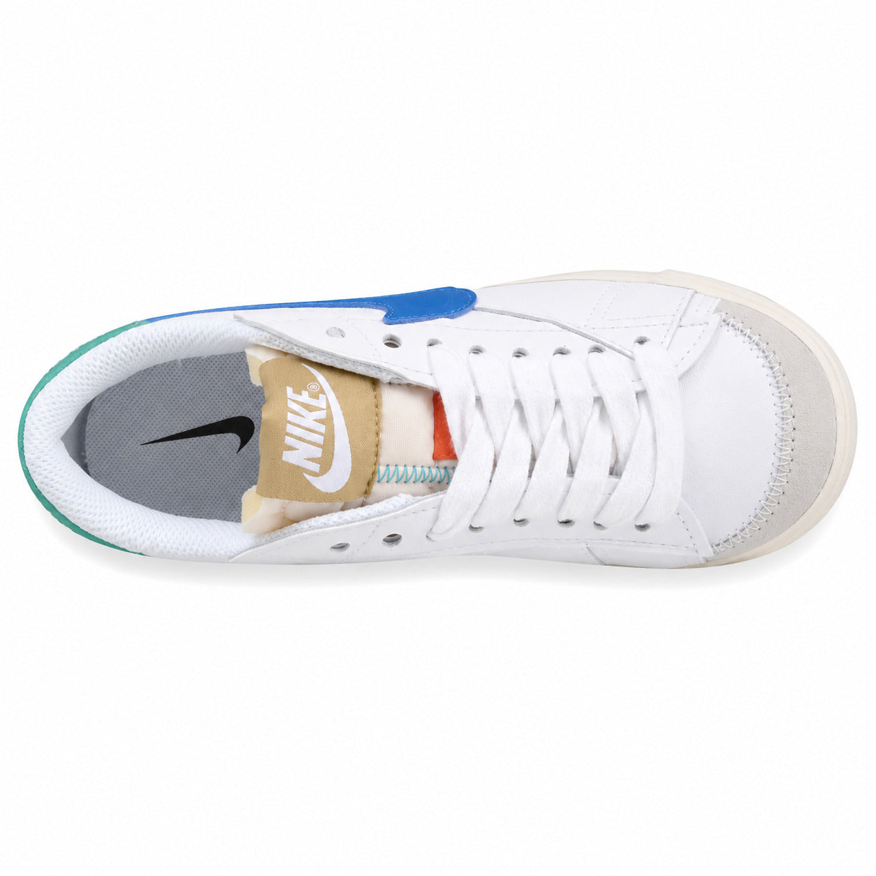 Nike Blazer Low 77 branco verde azul vista superior cordones