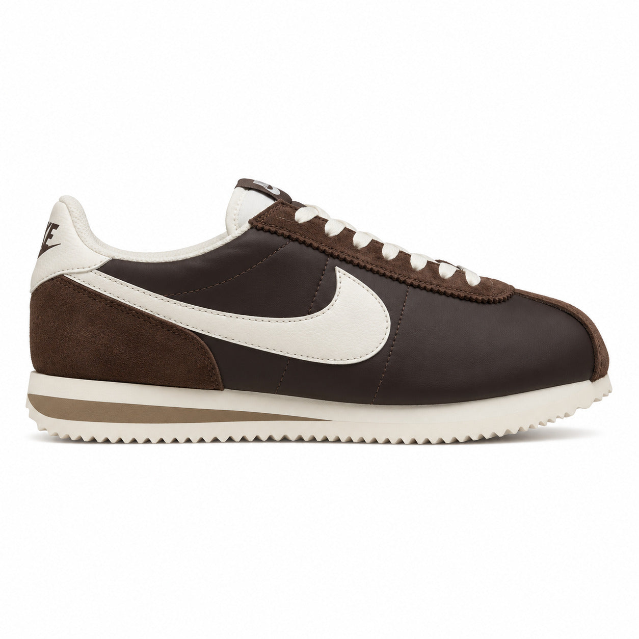 Nike Cortez castanho ante branco lateral derecha