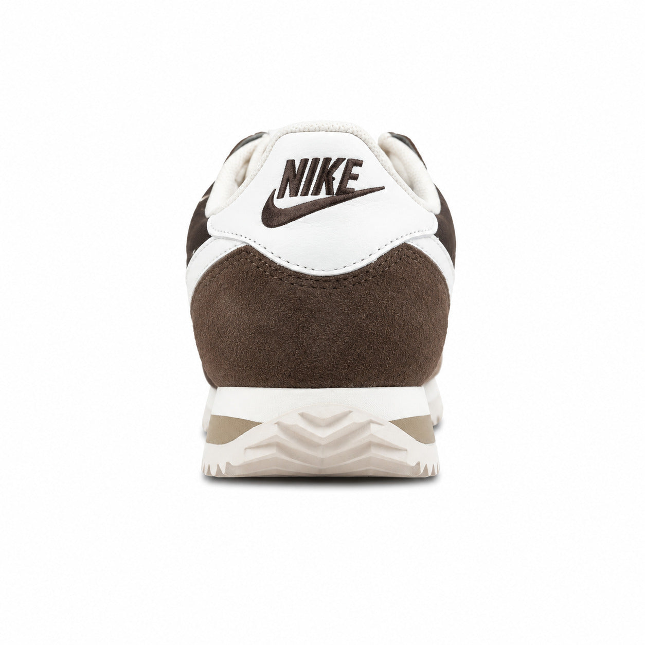 Nike Cortez castanho ante branco detalle talón