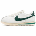 Nike Cortez Sail Gorge Verde crema verde oscuro lateral izquierda