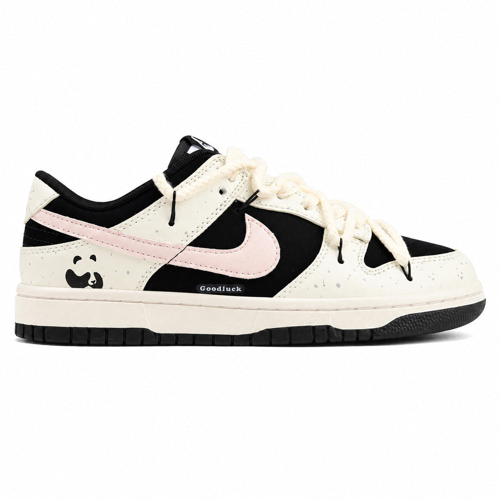Nike Dunk Low crema preto rosa detalle panda lateral derecha
