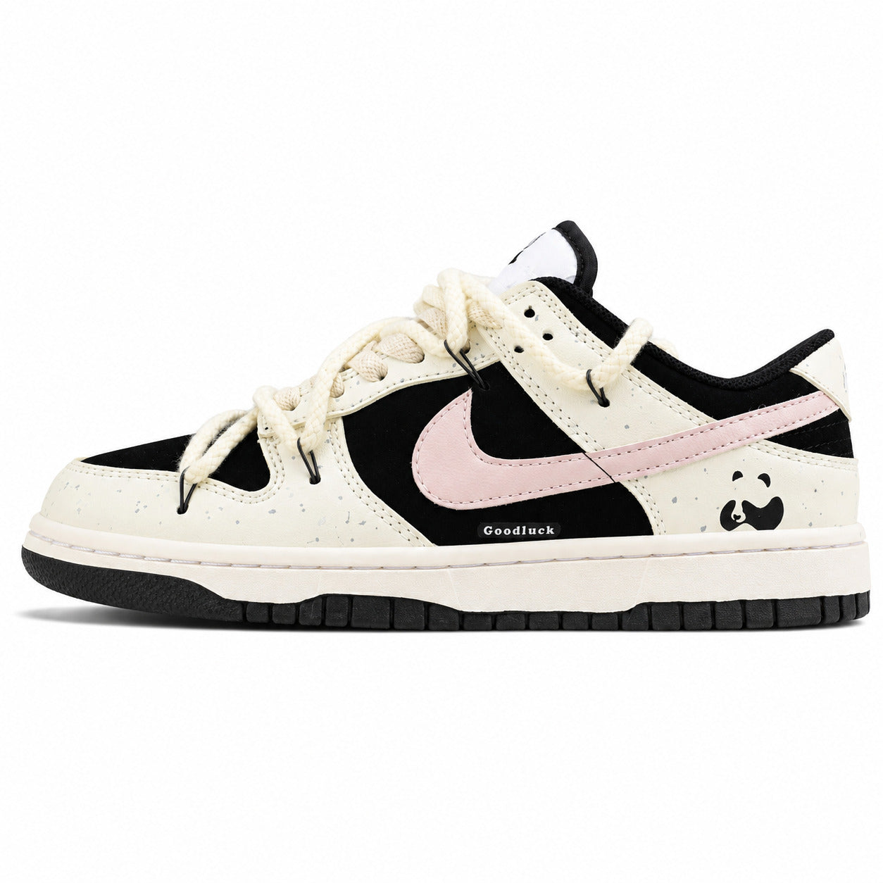 Nike Dunk Low crema preto rosa detalle panda lateral izquierda