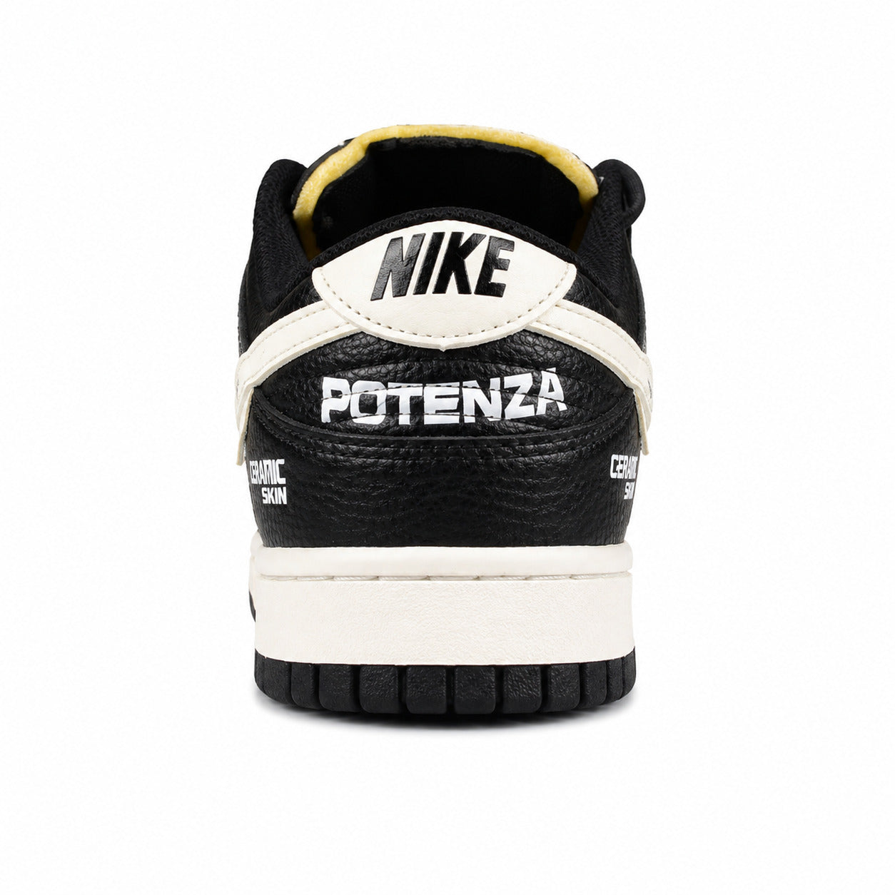 Nike Dunk Low x Calsonic Nissan Impul preto crema detalle talón